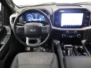 Ford F-150 Lightning 2023 AWD XLT 4dr SuperCrew 5.5 ft. SB