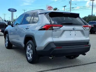 Toyota RAV4 Hybrid 2022 AWD LE 4dr SUV