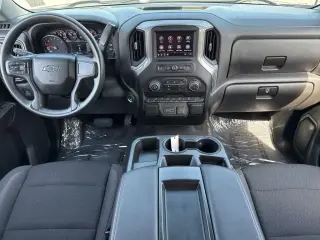 Chevrolet Silverado 1500 2022 4x4 Custom Trail Boss 4dr Crew Cab 5.8 ft. SB