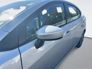 Nissan Versa 2025 SV 4dr Sedán