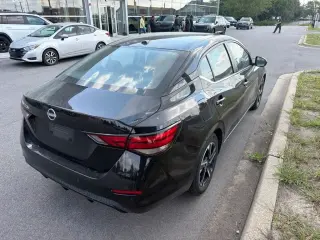 Nissan Sentra 2025 SV 4dr Sedán