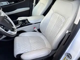 Lincoln Nautilus 2023 AWD Black Label, SUV de 4 puertas