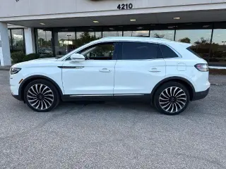 Lincoln Nautilus 2023 AWD Black Label, SUV de 4 puertas