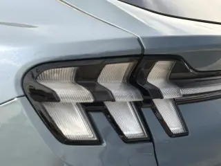 Ford Mustang Mach-E 2023 Premium 4dr SUV