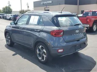 Hyundai VENUE 2023 SEL 4dr Crossover