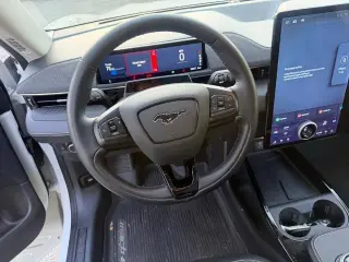 Ford Mustang Mach-E 2024 Premium 4dr SUV