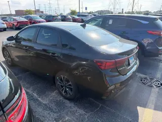 Kia Forte 2023 LXS 4dr Sedán