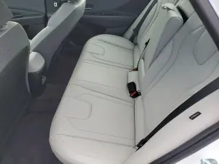 Hyundai ELANTRA Híbrido 2025 Limited 4dr Sedán