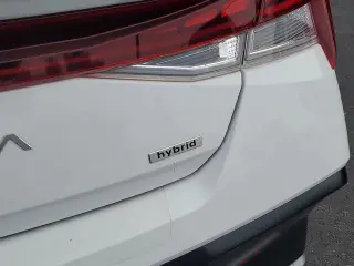 Hyundai ELANTRA Híbrido 2025 Limited 4dr Sedán