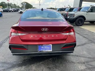 Hyundai ELANTRA 2024 SEL Sedán 4 puertas