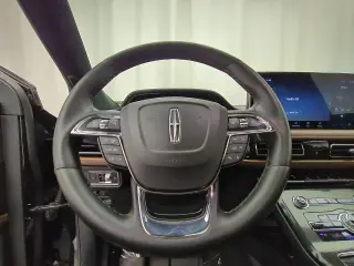 Lincoln Nautilus 2022 AWD Reserve 4dr SUV