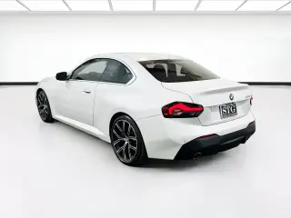 BMW Serie 2 2022 230i 2dr Coupé