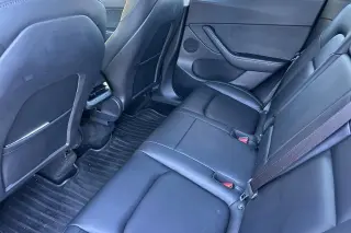 Tesla Model Y 2021 AWD Long Range 4dr Crossover