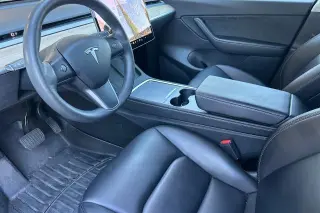 Tesla Model Y 2021 AWD Long Range 4dr Crossover