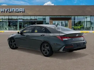 Hyundai ELANTRA 2026 SEL Sport 4dr Sedán