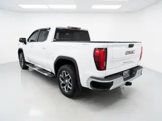 GMC Sierra 1500 2022 4x4 SLT 4dr Crew Cab 5.8 ft. SB