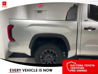 Toyota Tundra 2024 4x4 SR5 4dr CrewMax Cab Camioneta SB