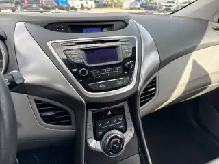Hyundai ELANTRA Coupe 2013 GS 2dr Coupe 6M
