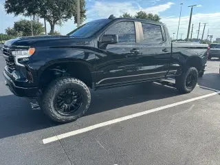 Chevrolet Silverado 1500 2022 4x4 RST 4dr Crew Cab 5.8 ft. SB