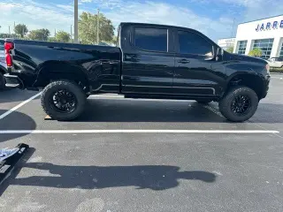 Chevrolet Silverado 1500 2022 4x4 RST 4dr Crew Cab 5.8 ft. SB