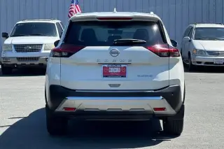 Nissan Rogue 2023 Platino 4dr Crossover