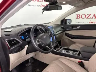 Ford Edge 2023 AWD Titanium 4 puertas Crossover