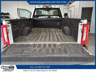 Ford F-250 Super Duty 2023 4x4 XL 2dr Cabina Regular Camioneta de 8 ft. LB