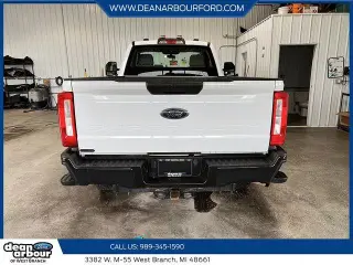 Ford F-250 Super Duty 2023 4x4 XL 2dr Cabina Regular Camioneta de 8 ft. LB