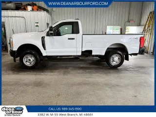 Ford F-250 Super Duty 2023 4x4 XL 2dr Cabina Regular Camioneta de 8 ft. LB