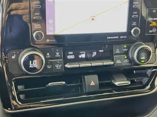 Toyota Highlander Hybrid 2021 AWD XLE 4dr SUV