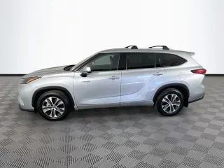 Toyota Highlander Hybrid 2021 AWD XLE 4dr SUV