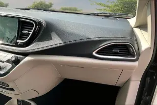 Minivan Chrysler Pacifica Plug-In Hybrid 2023 Touring L 4 puertas