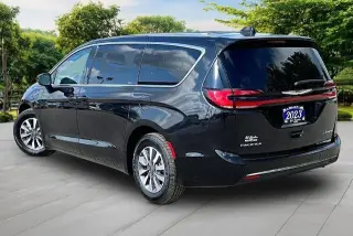 Minivan Chrysler Pacifica Plug-In Hybrid 2023 Touring L 4 puertas