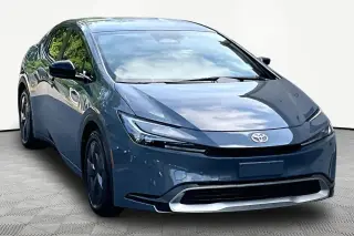 Toyota Prius Híbrido Enchufable 2026 SE 4dr Hatchback