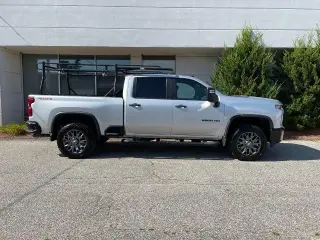 Chevrolet Silverado 2500HD 2023 4x4 Custom 4dr Crew Cab SB