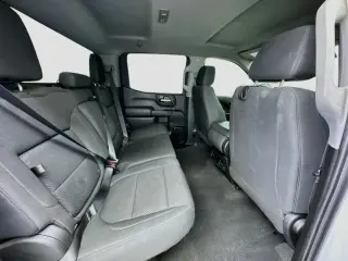 Chevrolet Silverado 1500 2020 4x2 Custom 4dr Crew Cab 5.8 ft. SB