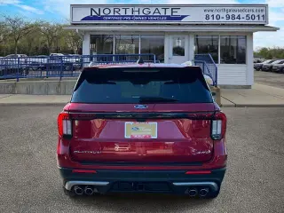 Ford Explorer 2025 AWD Platinum 4dr SUV