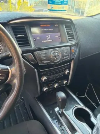 Nissan Pathfinder 2020 SV SUV de 4 puertas
