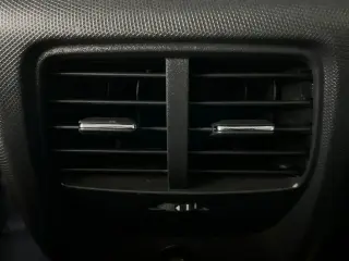 Ford Mustang Mach-E 2023 Select SUV de 4 puertas