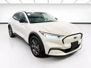 Ford Mustang Mach-E 2023 Select SUV de 4 puertas