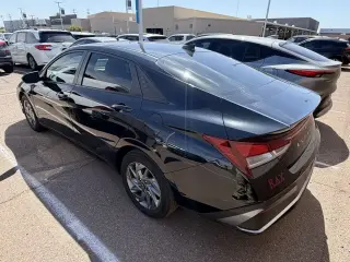 Hyundai ELANTRA 2024 SEL 4dr Sedán