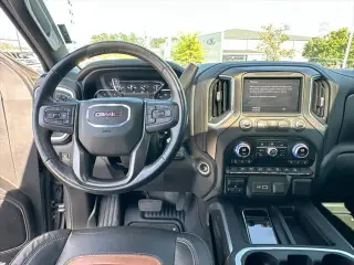 GMC Sierra 1500 Limited 2022 4x4 AT4 4dr Crew Cab 5.8 ft. SB