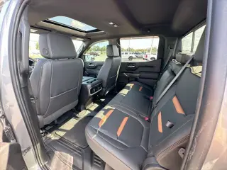 GMC Sierra 1500 Limited 2022 4x4 AT4 4dr Crew Cab 5.8 ft. SB