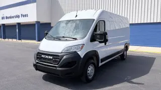Camión de carga Ram ProMaster 2023