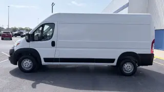 Camión de carga Ram ProMaster 2023