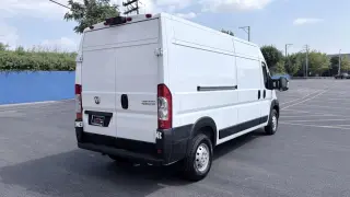 Camión de carga Ram ProMaster 2023