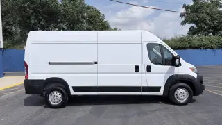 Camión de carga Ram ProMaster 2023