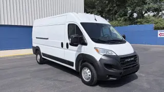 Camión de carga Ram ProMaster 2023