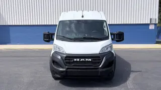 Camión de carga Ram ProMaster 2023