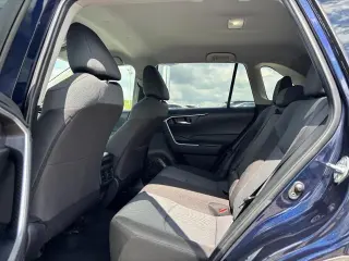 Toyota RAV4 2025 AWD XLE 4dr SUV